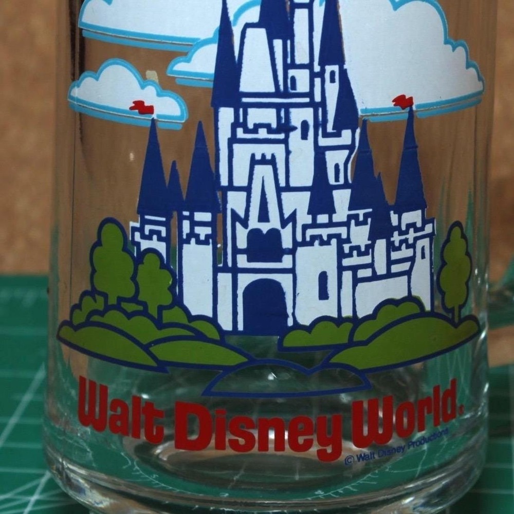Walt Disney World Cinderella Castle Glass Beer‎ Mug Stein Vintage Souvenir